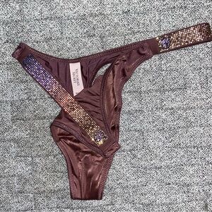 Victoria’s Secret Rhinestone Shine Strap Thong Size Medium